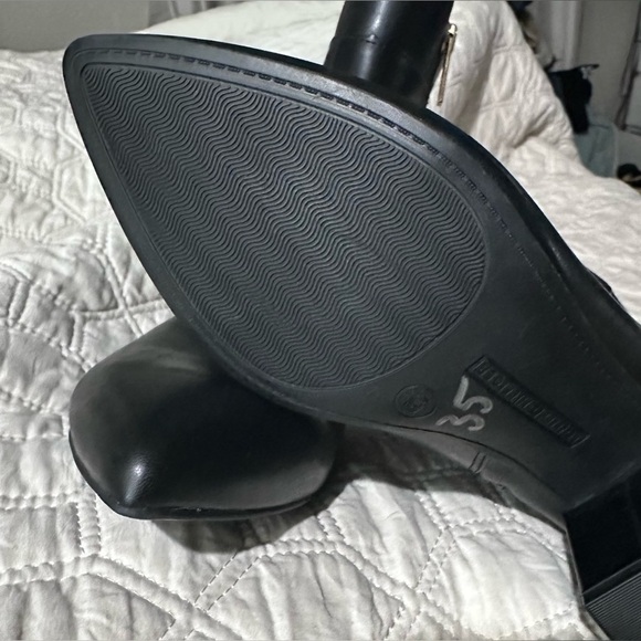 Tommy Hilfiger Black ankle pointed toe boots belted booties Size:8 - Picture 9 of 12